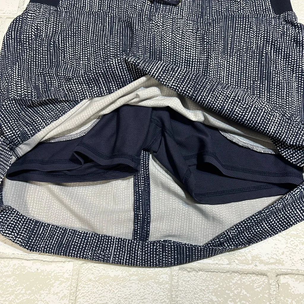 Athleta Blue Batik Midtown Skort - Image 7