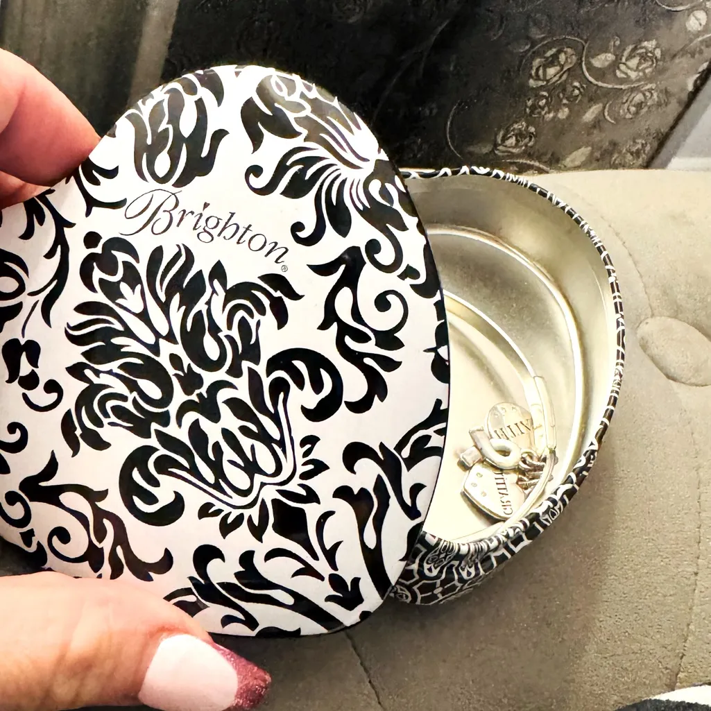 Brighton Power of Pink Collectible Silver Bangle Bracelet with Collectible Tin - Image 7