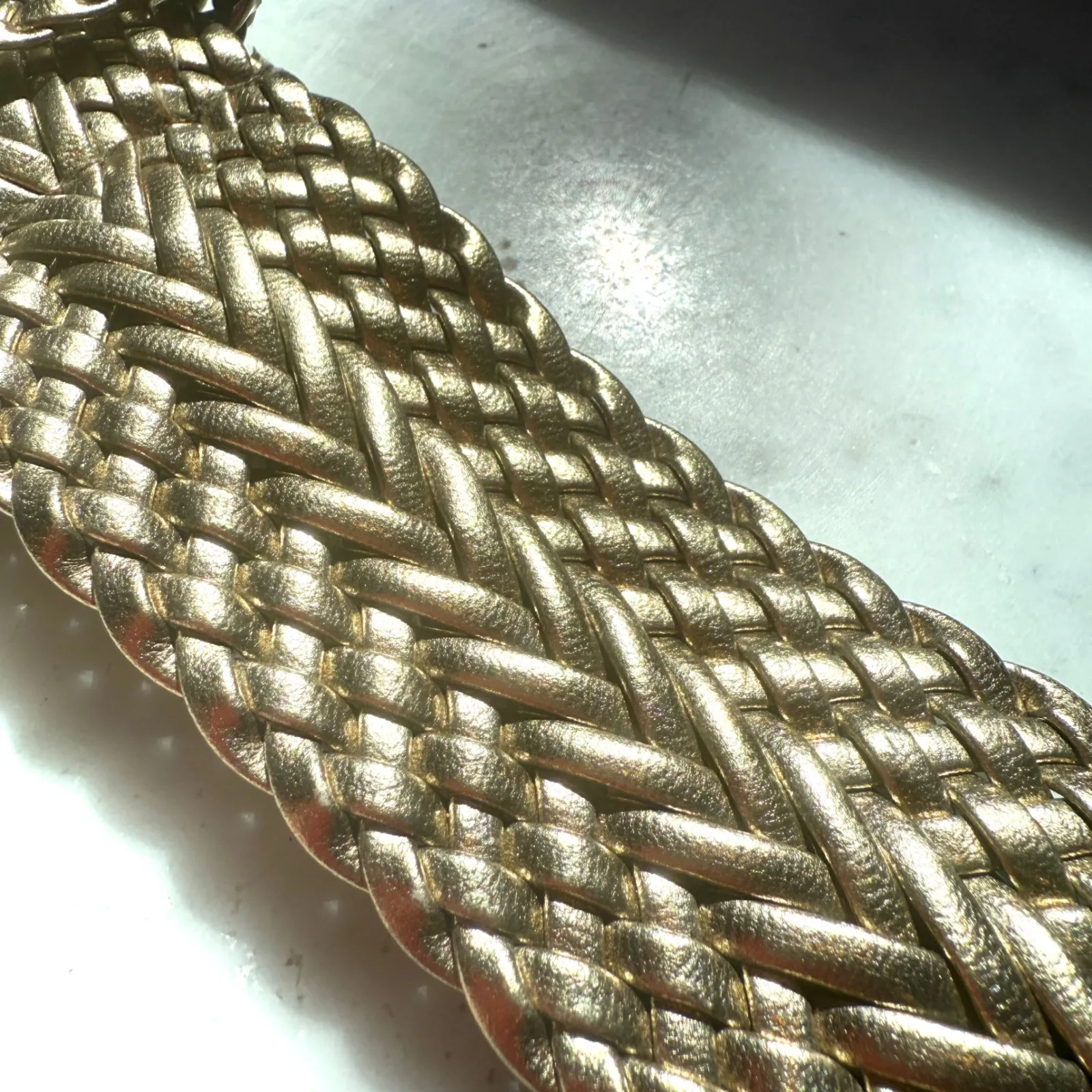 Womens gold Woven Braided Metal Belt Adjustable Buckle Closure 43 Inches - Image 3