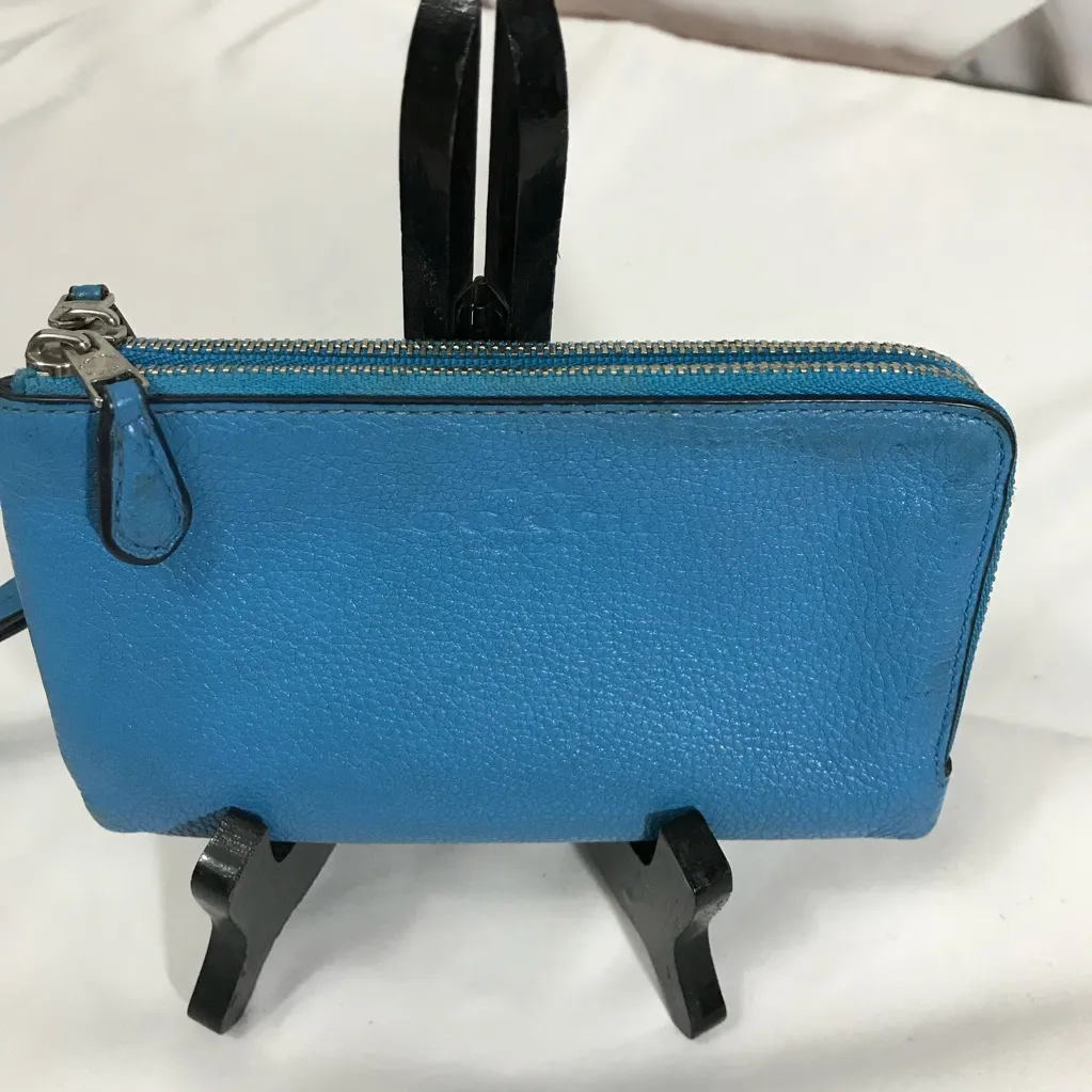 Coach Blue Pebbled Leather Double Corner Zip Wallet - Image 2
