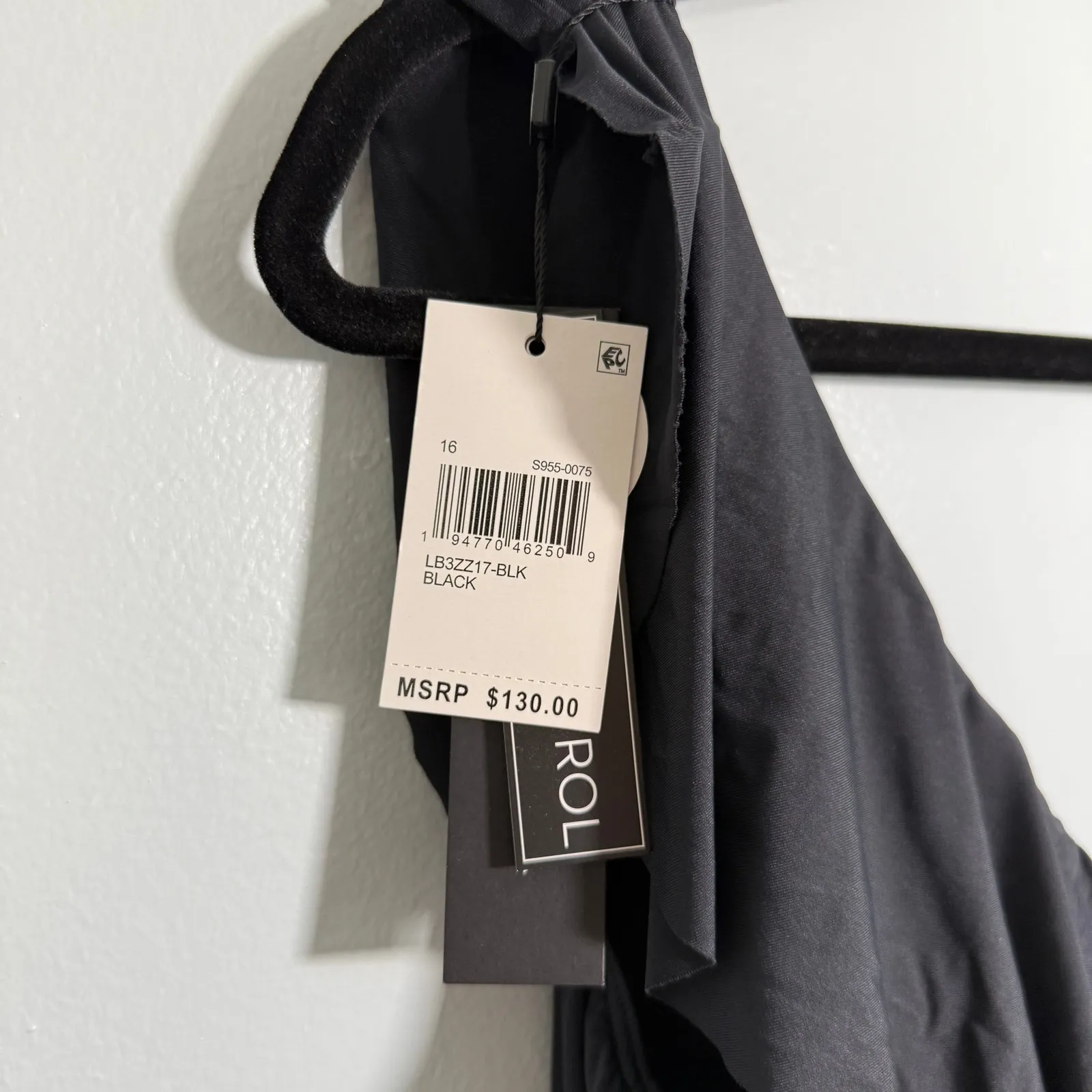 La Blanca Ruffle Plunge One-Piece Swimsuit Black 16 Tummy Control Resort - Image 6