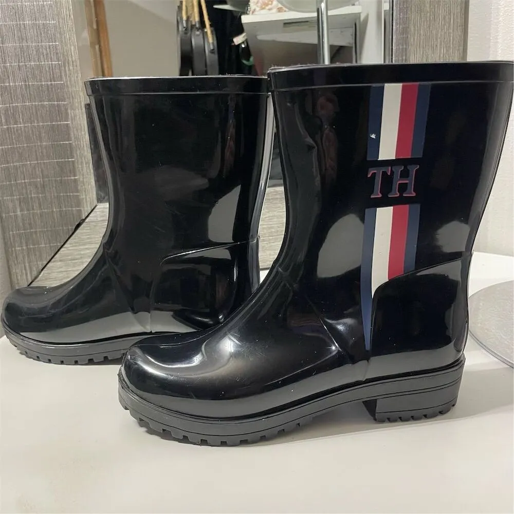 Tommy Hilfiger Women's Rain Boot Size 8 - Image 5