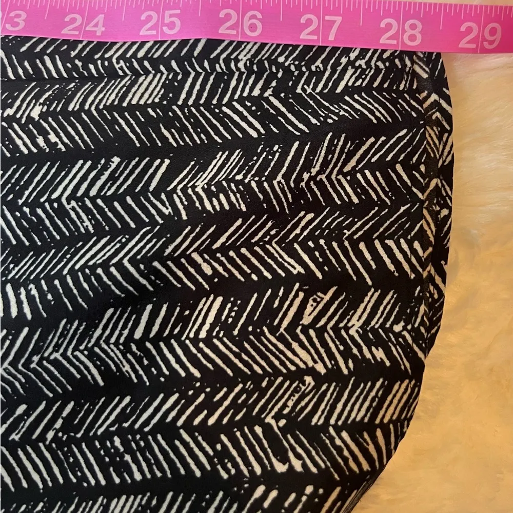 LOFT Black and White Chevron Jumpsuit Sz LP - Image 11