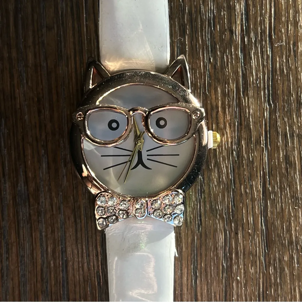 Cute Cat Watch with rhinestones and glasses. Functional White - Image 13