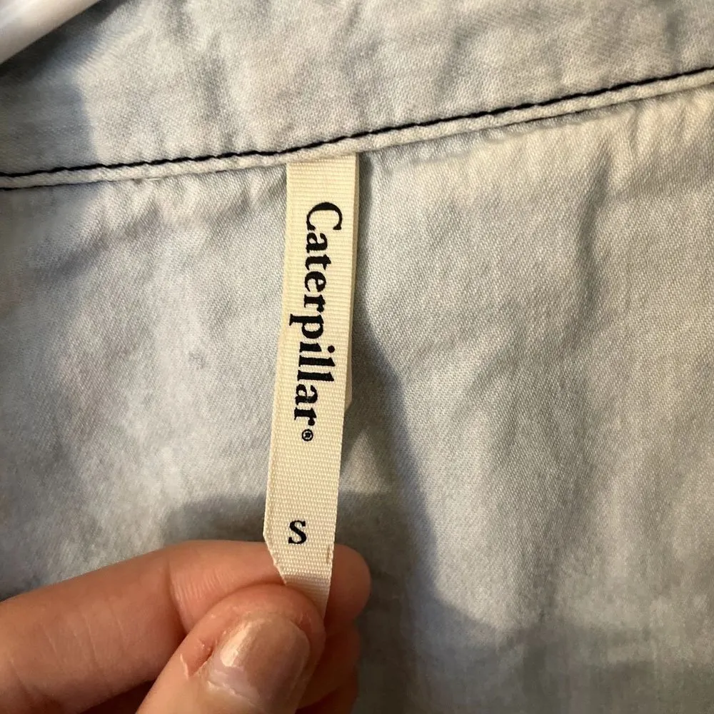 CAT Caterpillar lace blue button down long sleeved top classic comfort work - Image 5