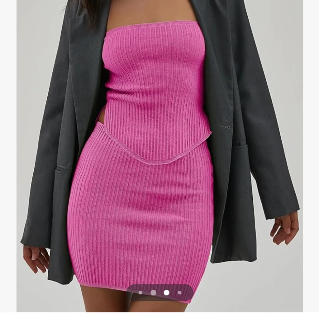 Hot Pink Bodycon Two Piece Set! Tube Top & High-Waisted Mini - Image 5