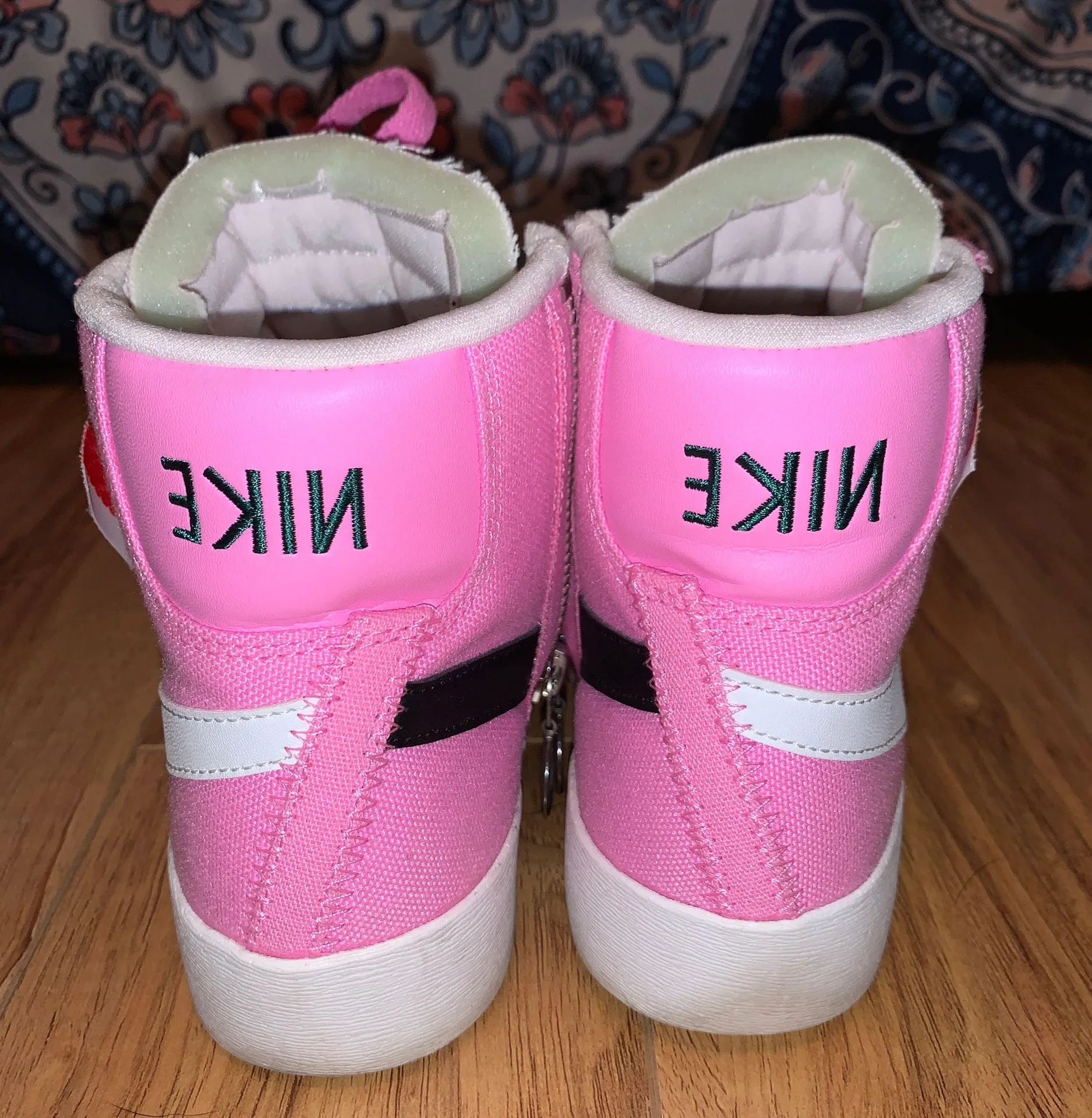 Nike Women Shoes - Image 4