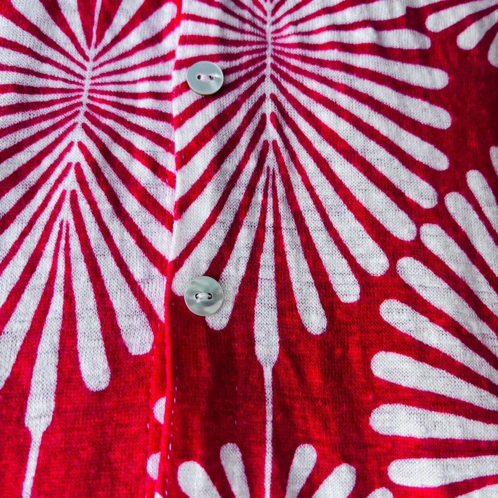 Joie size medium100% linen red and white leaf print blouse - Image 7