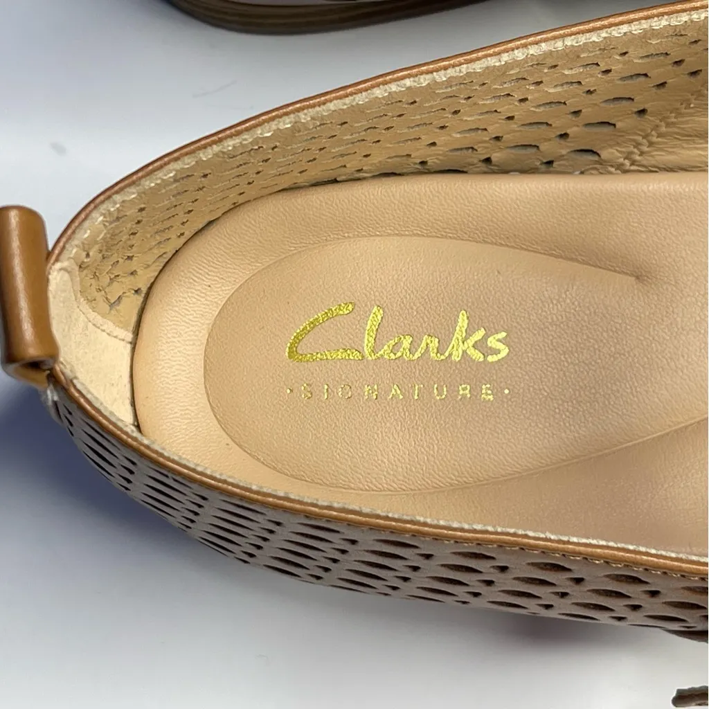 Clarks Women's Fawna Jane Tan Leather Perforated Flats size 9.5 New - Image 8