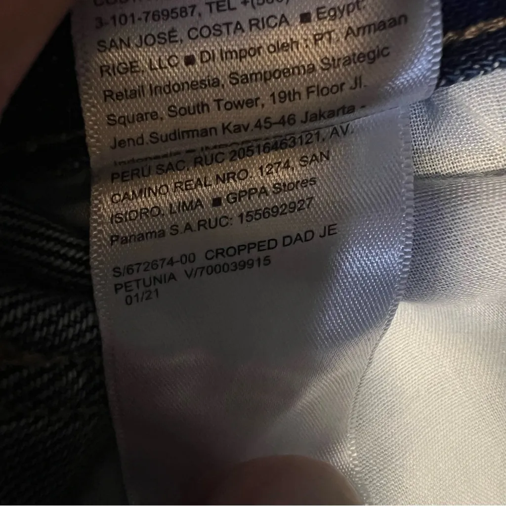 Old Navy cropped dad jeans in petunia size 14 NWT Medium Dark wash - Image 8