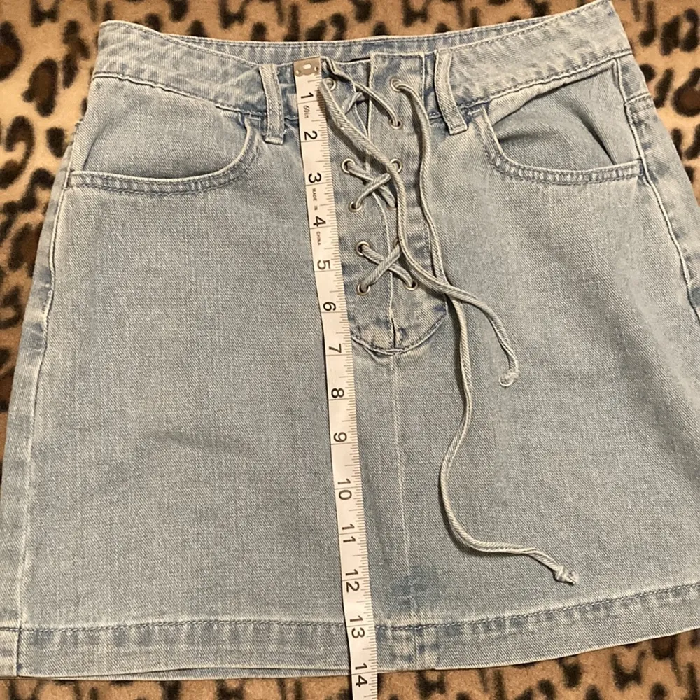Kendall & Kylie Denim Mini Skirt Women’s Size 25 (0) Lace Up Jean Skirt - Image 8