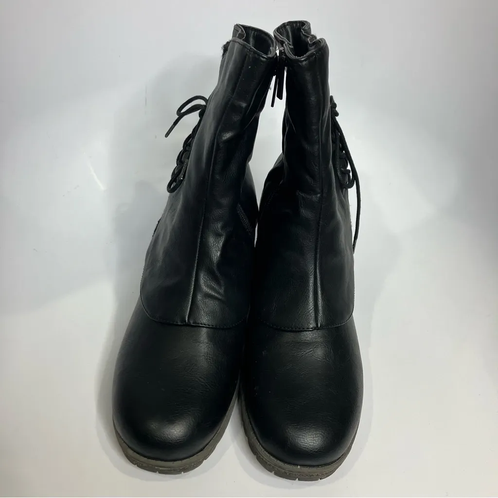 Muk Luks Lucy Lillith black faux leather boots women’s size 10 zipper‎ closure - Image 3