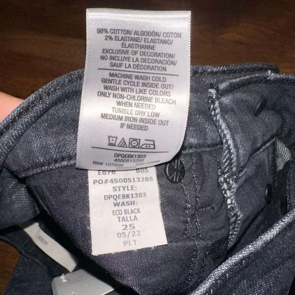 NWT Hudson Faye Ultra High-Rise Flare Denim Jeans - Image 8