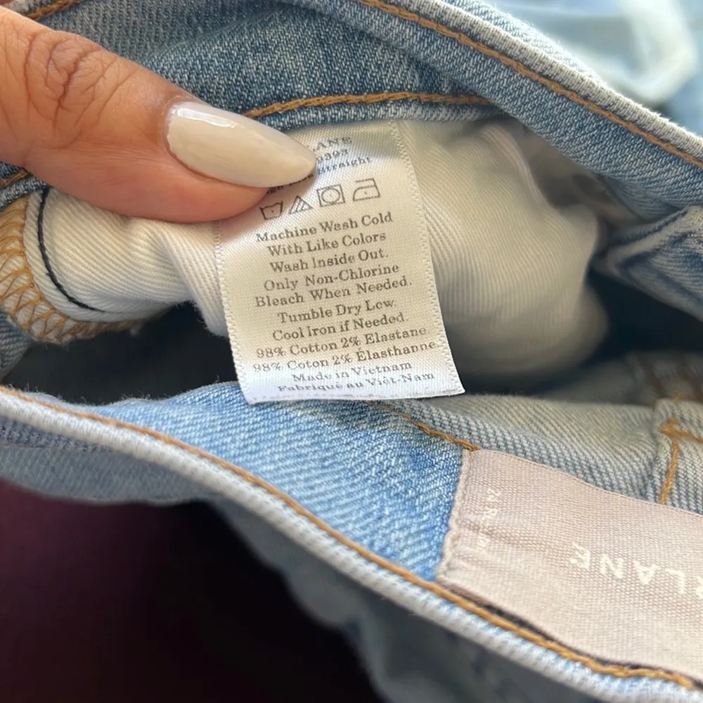 Everlane Light Wash Straight Jeans - Image 6