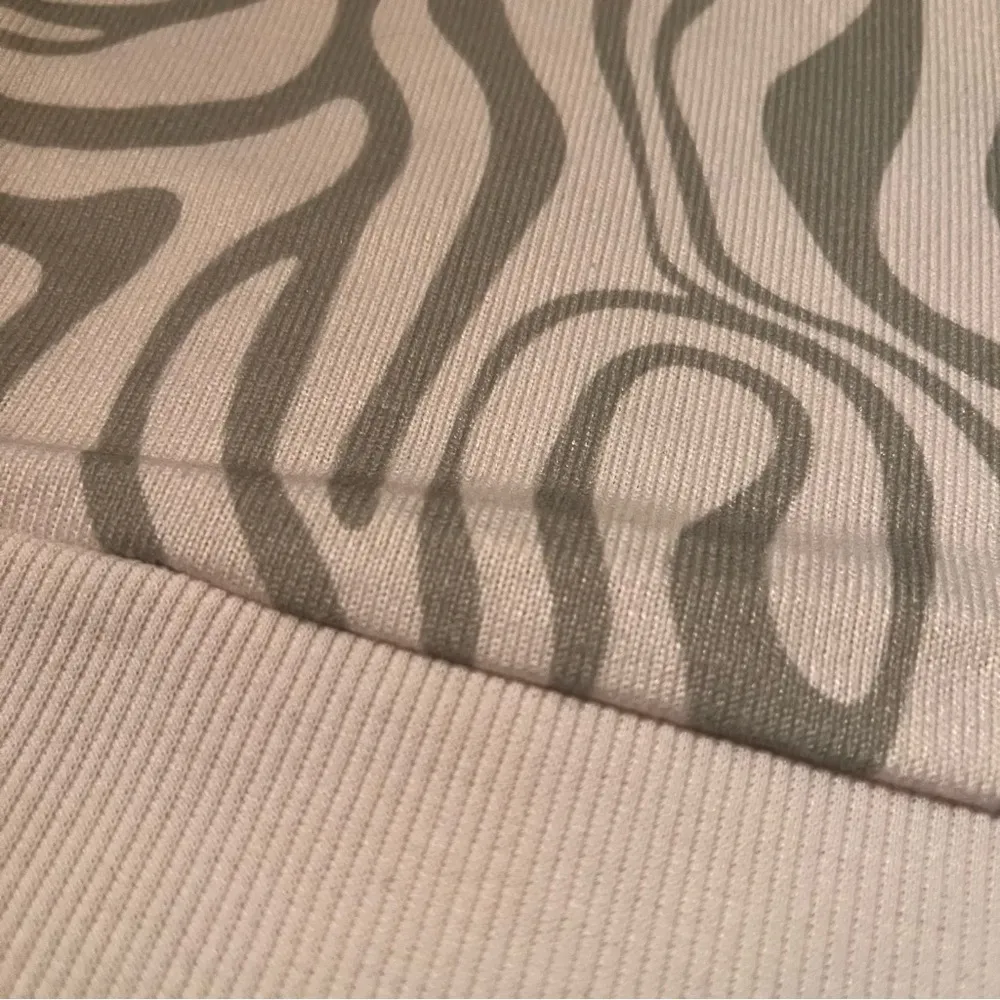 Green Print Collared V-Neck Tank Crop Top - Image 7