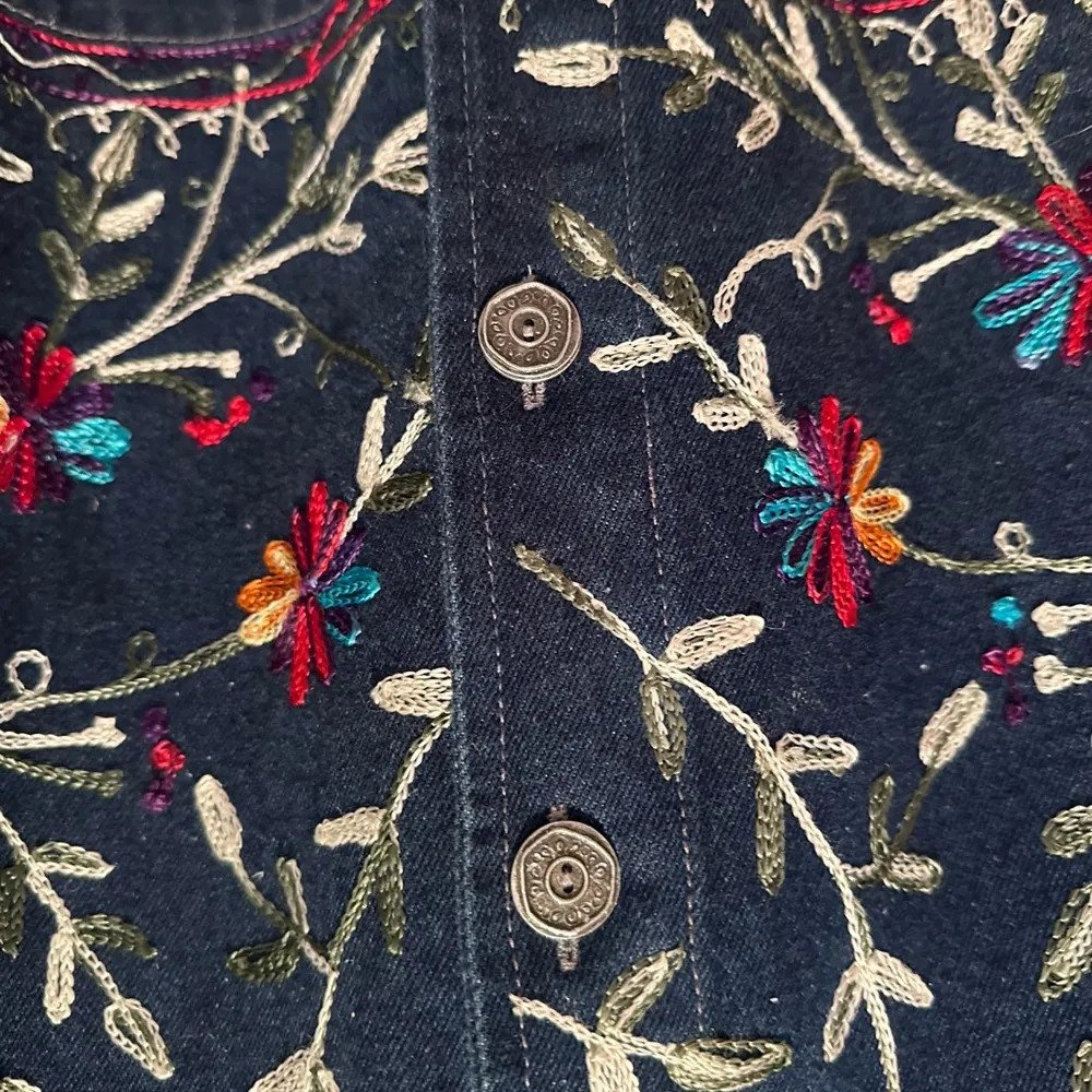 Industrie B Colorful Floral Embroidered Denim Jacket Size Large 100% Cotton Blue - Image 5