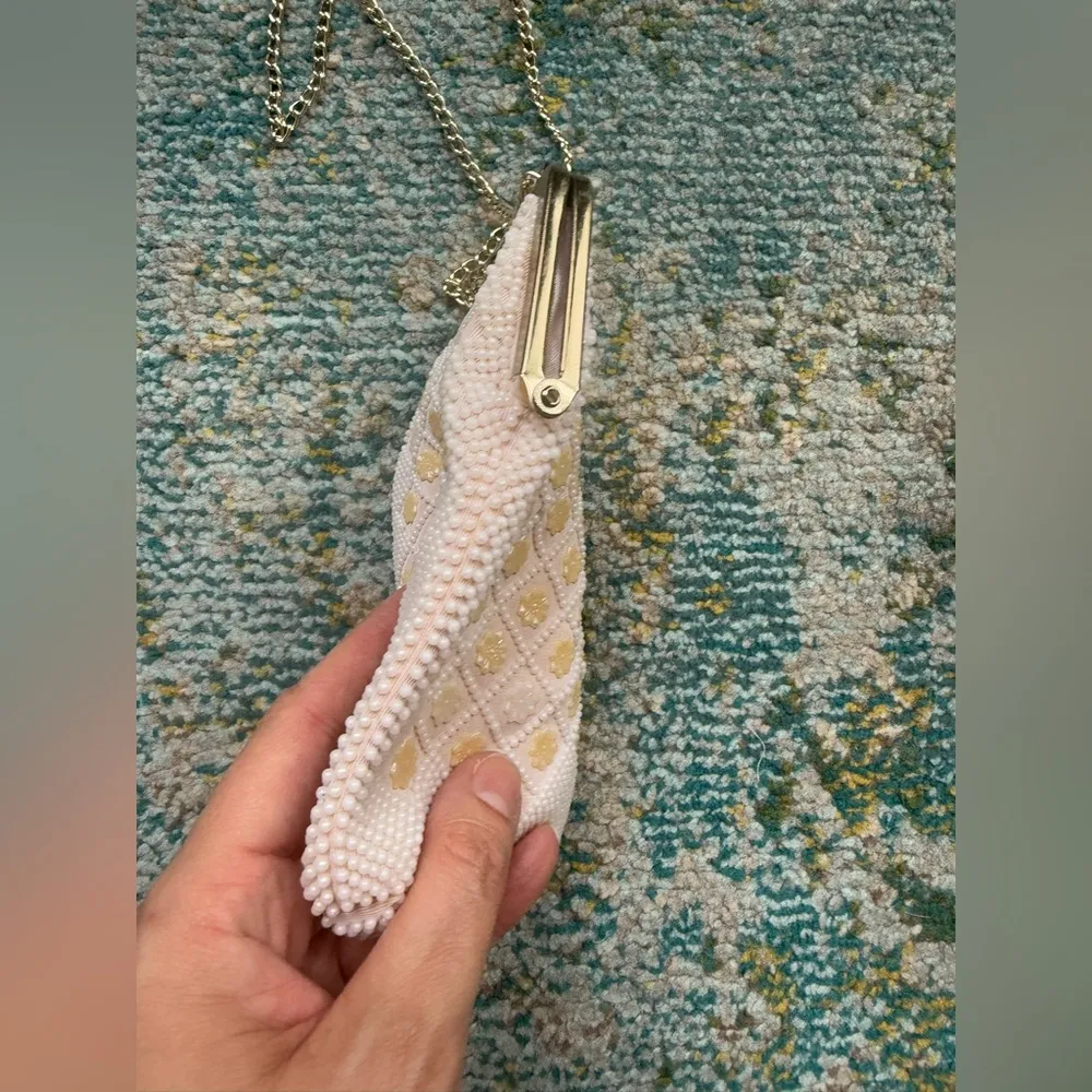 Vintage beaded clam clasp bridal wedding shoulder purse White - Image 4