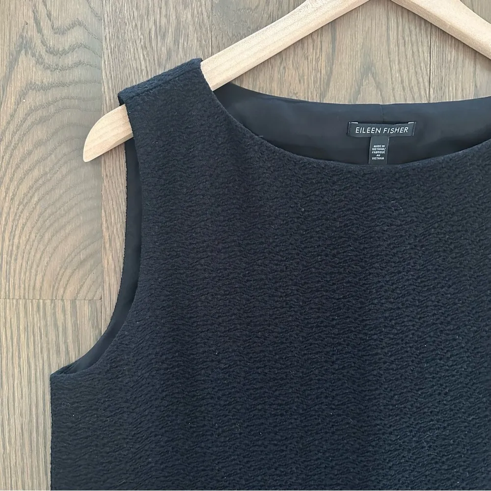 Eileen Fisher Textured Woven Bateau Neck Sheath Shift Dress in Black Size Small - Image 4