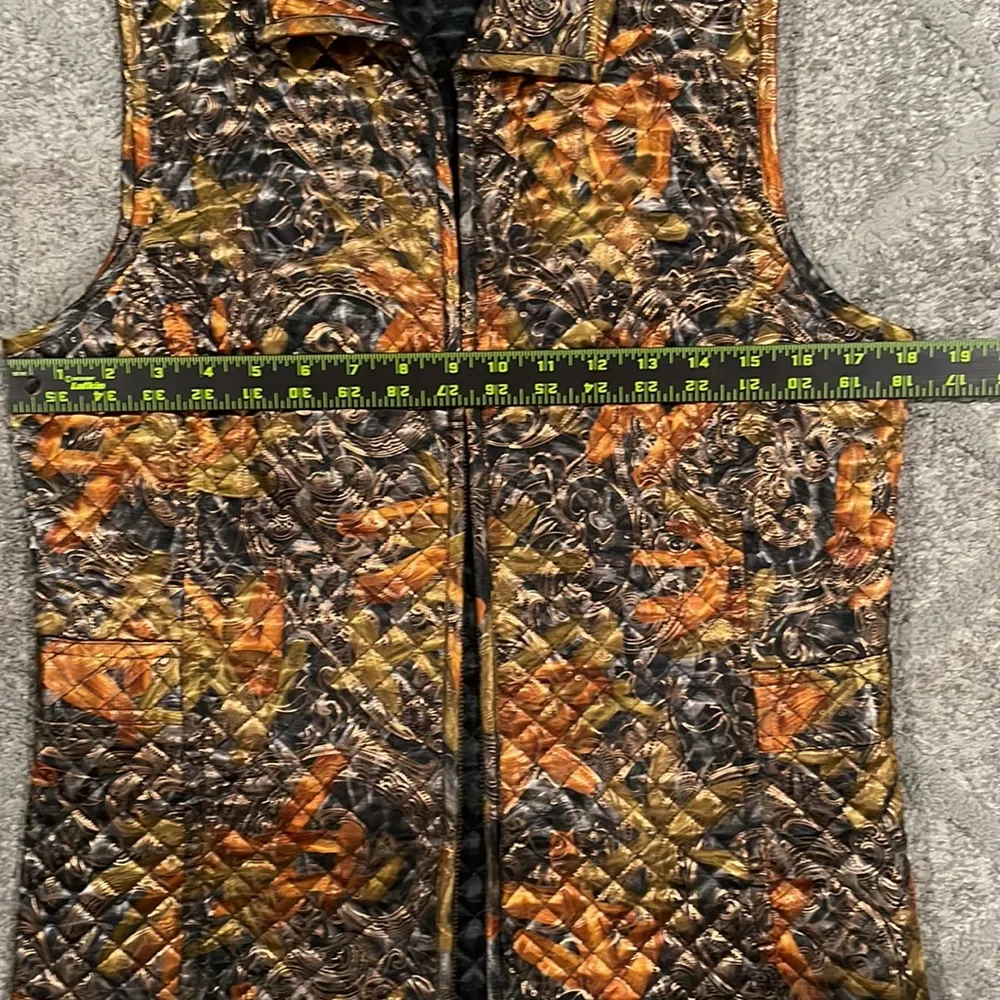 Chicos quilted metallic print zipper puffer vest - Image 10