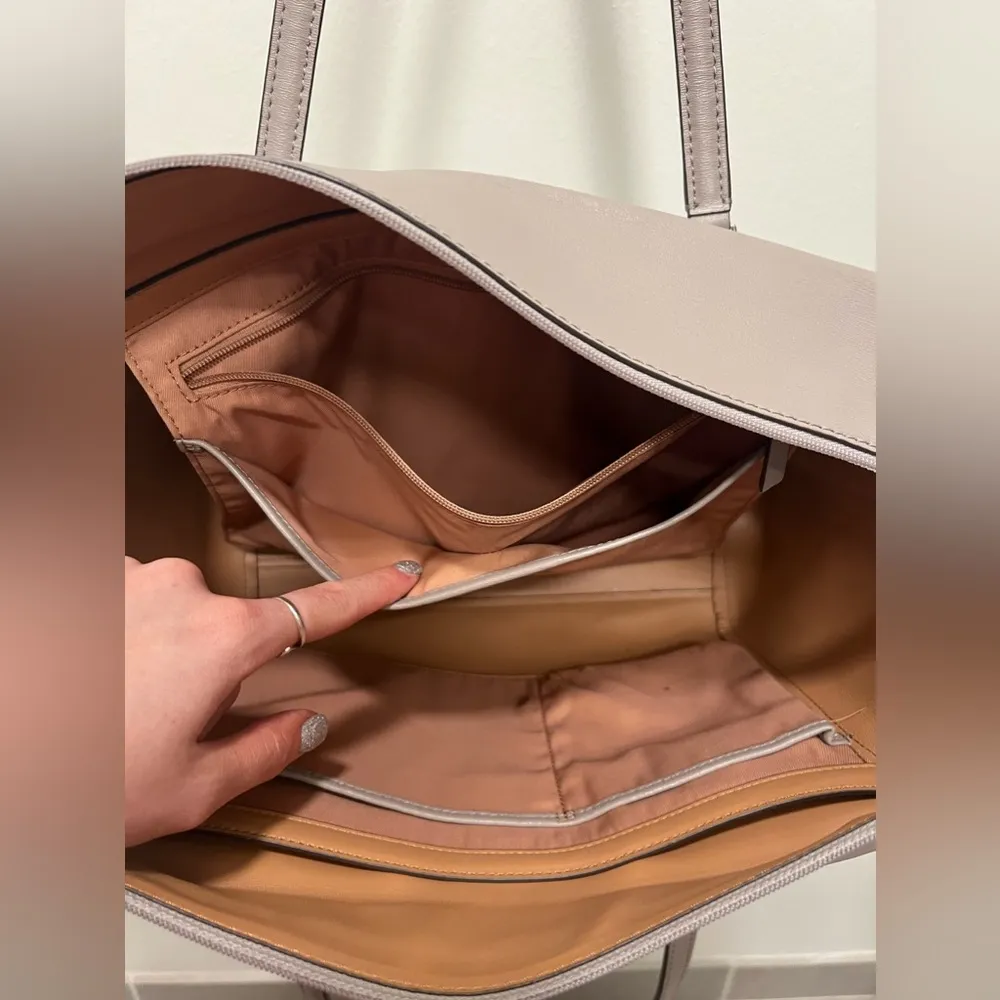 Tory Burch Parker Tote Handbag - Image 9