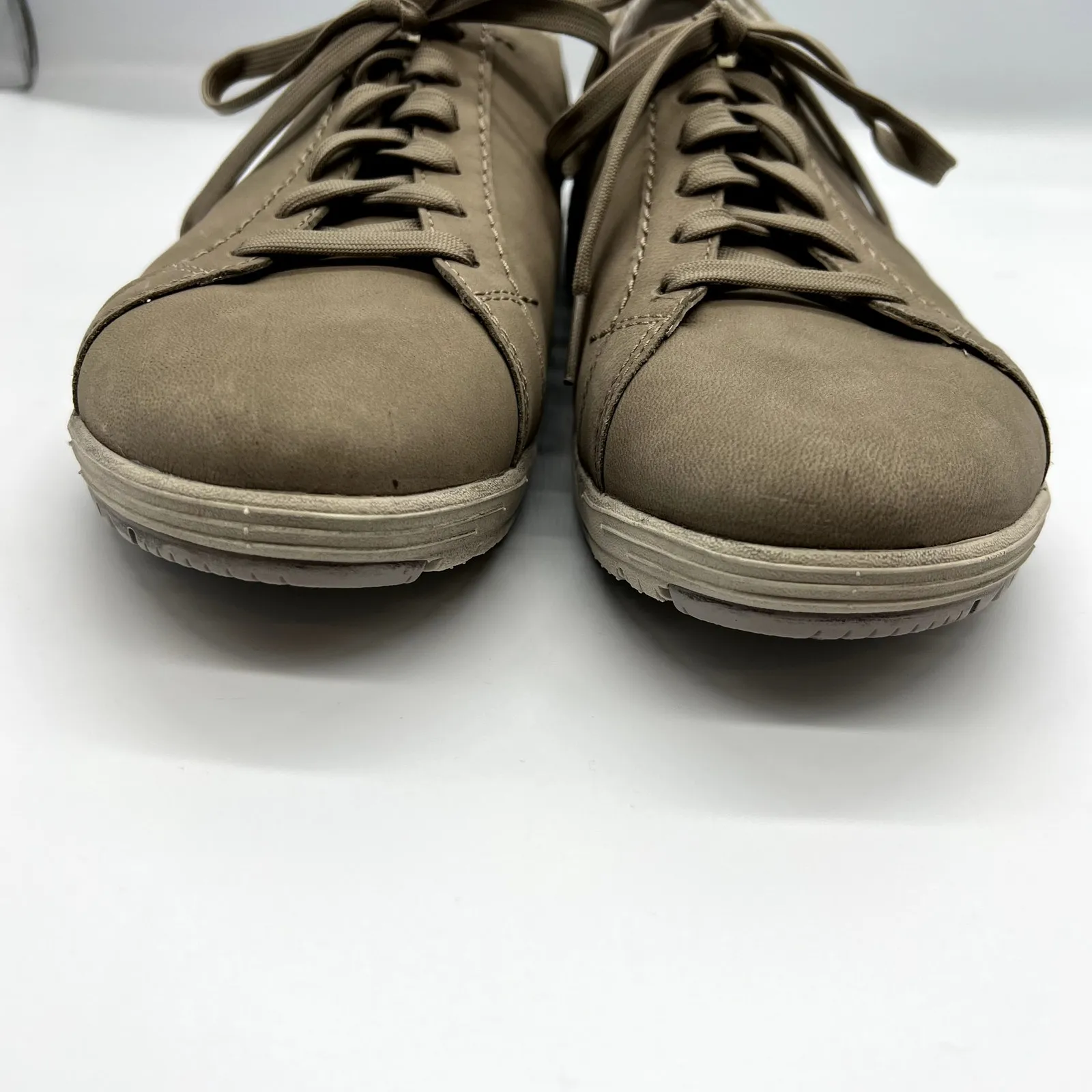 DANSKO Leela Waterproof Sneaker In Taupe Waterproof Nubuck Size 41 - Image 4