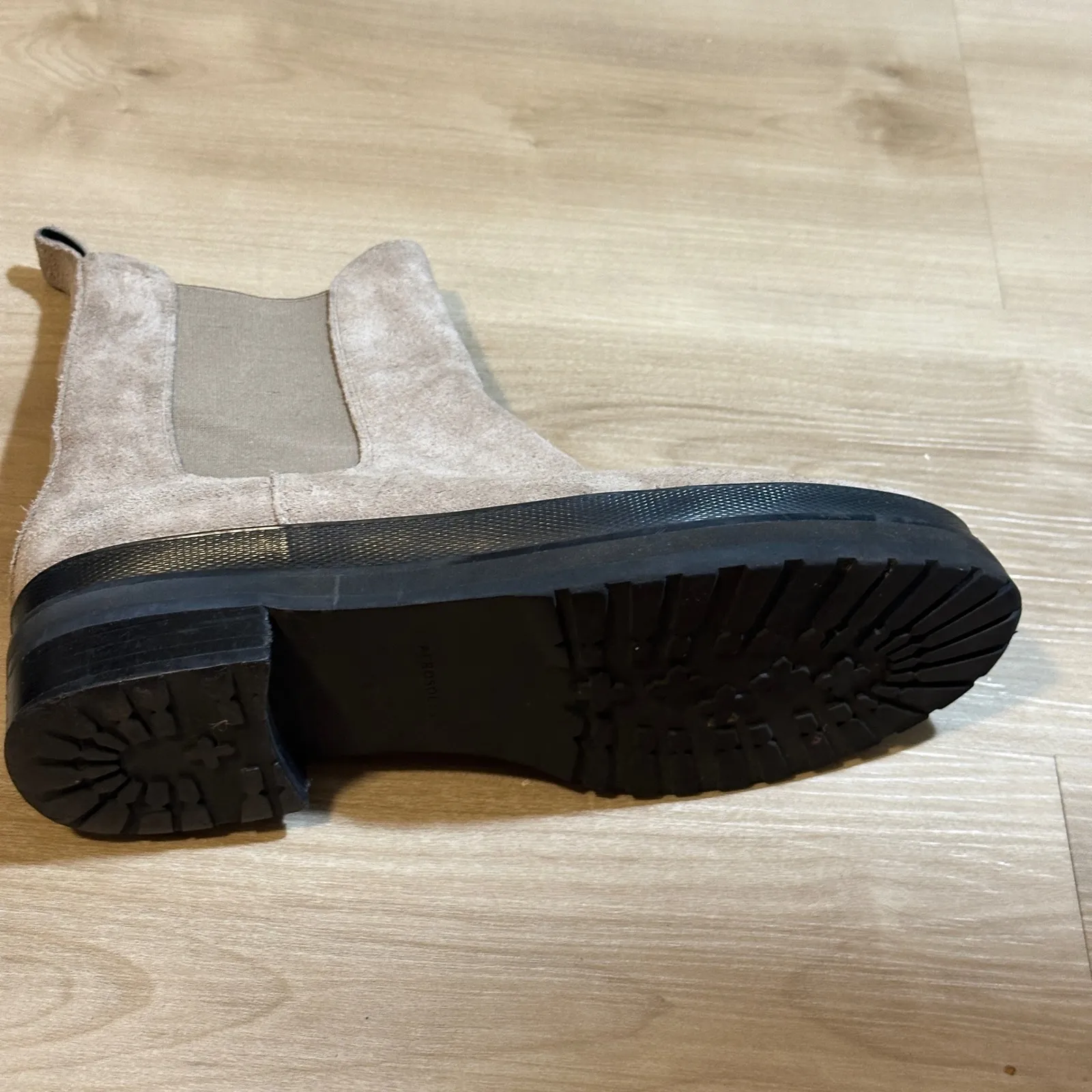 Aerosoles CAMILA Taupe Suede Chelsea Boots Womens Size 8M Platform Lug Sole - Image 10