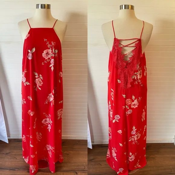 Sugarlips Danyon Criscross Lace Floral Red Maxi Dress - Image 2