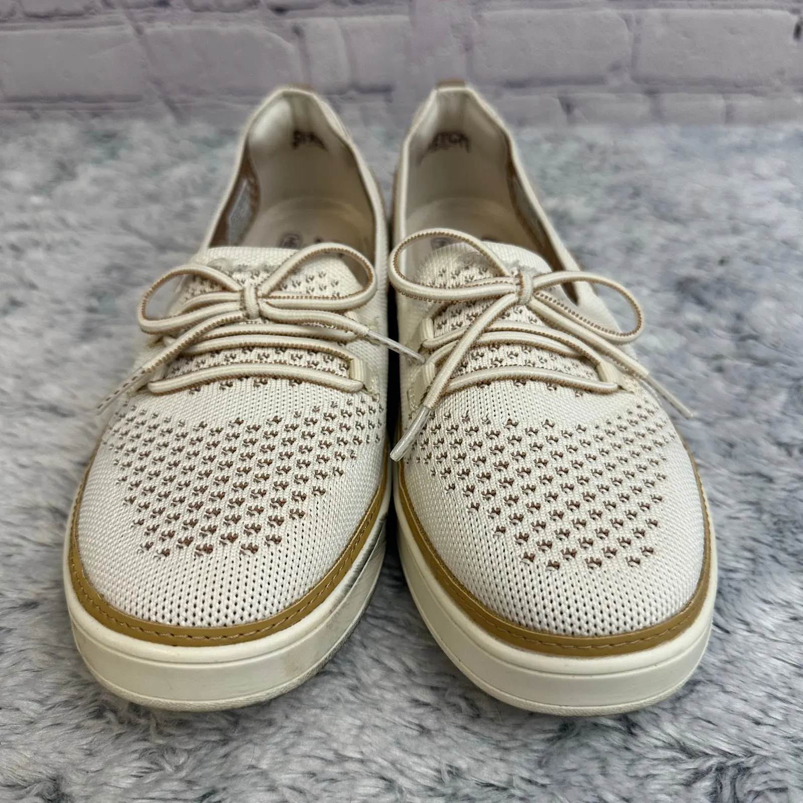 Skechers Coastal Drive Slip On Shoes Cream Off White Size 9 Casual - Image 3