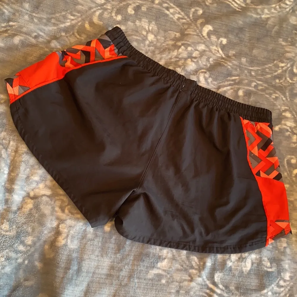 Adidas running shorts lined elastic waist pocket - Image 5