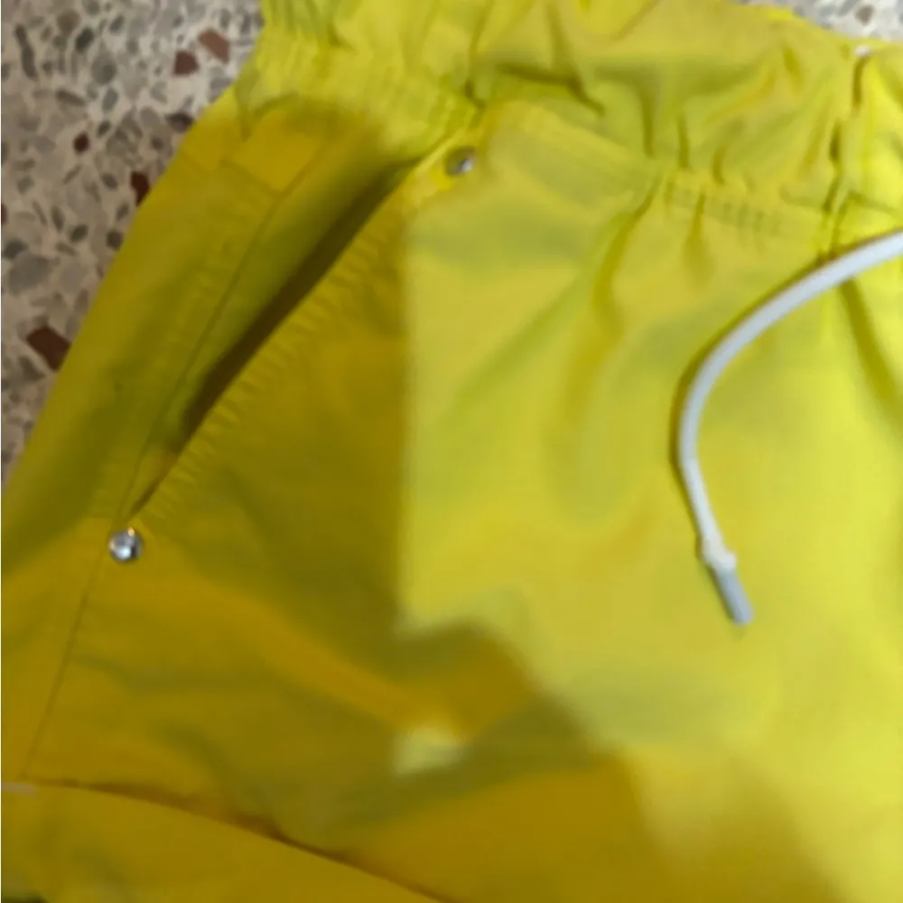 Lululemon RARE Yellow Shorts please read measurement - Image 2