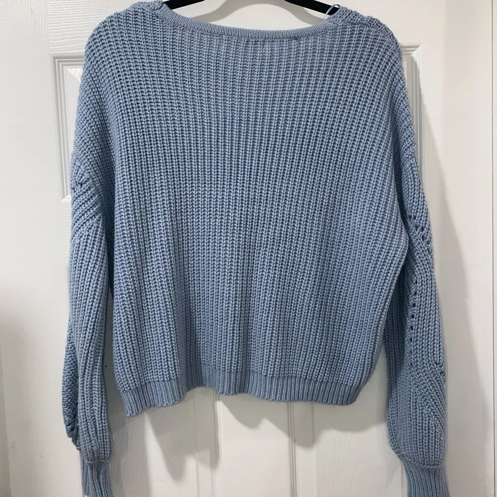 moon & madison Sky Blue V - Image 5