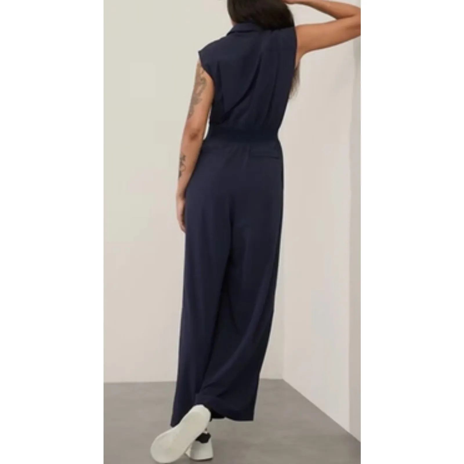 Athleta Brooklyn Wide Leg Jumpsuit Navy Size 4 Tall Sleeveless Utility Travel - Image 2