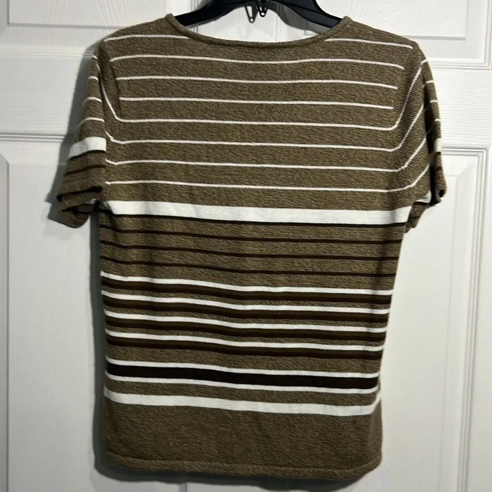 Crazy Horse Women’s striped brown and white short sleeve top - Size M/L - Image 5