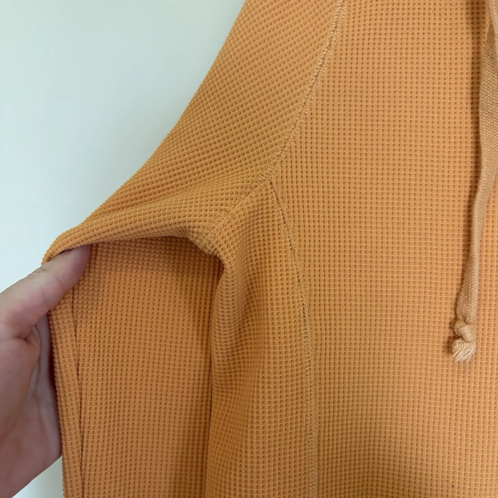 Duluth Womens Thermal Hoodie Large‎ Solid Orange Long Sleeve - Image 2