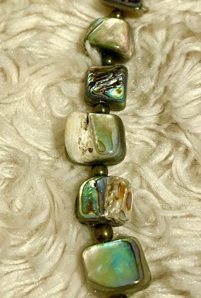 Vintage Natural Hand Carved Abalone and Hematite Necklace Vtg - Image 10