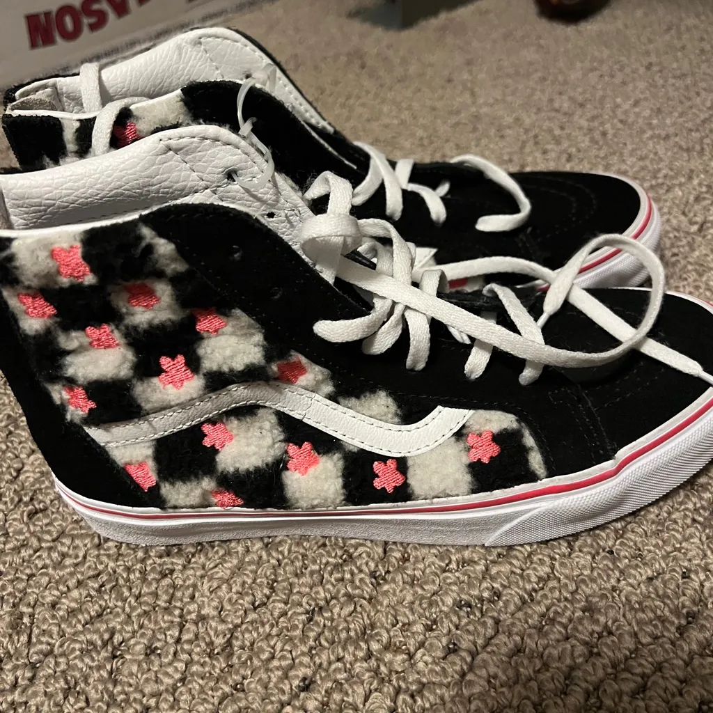 Vans  Women's Black and Pink Checkered High-Tops, Size 5.5 - Image 3