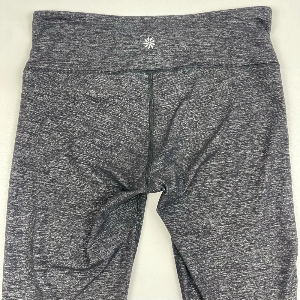 Athleta Women’s Quest Chaturanga Criss Cross Crop Leggings Size S - Image 8