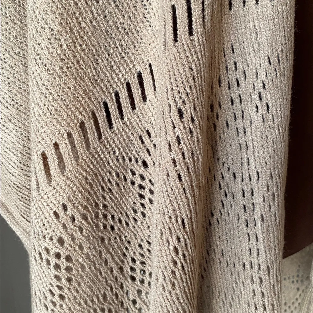 Nine West NWT Raschel Knit Ruana Poncho Cape - Image 5