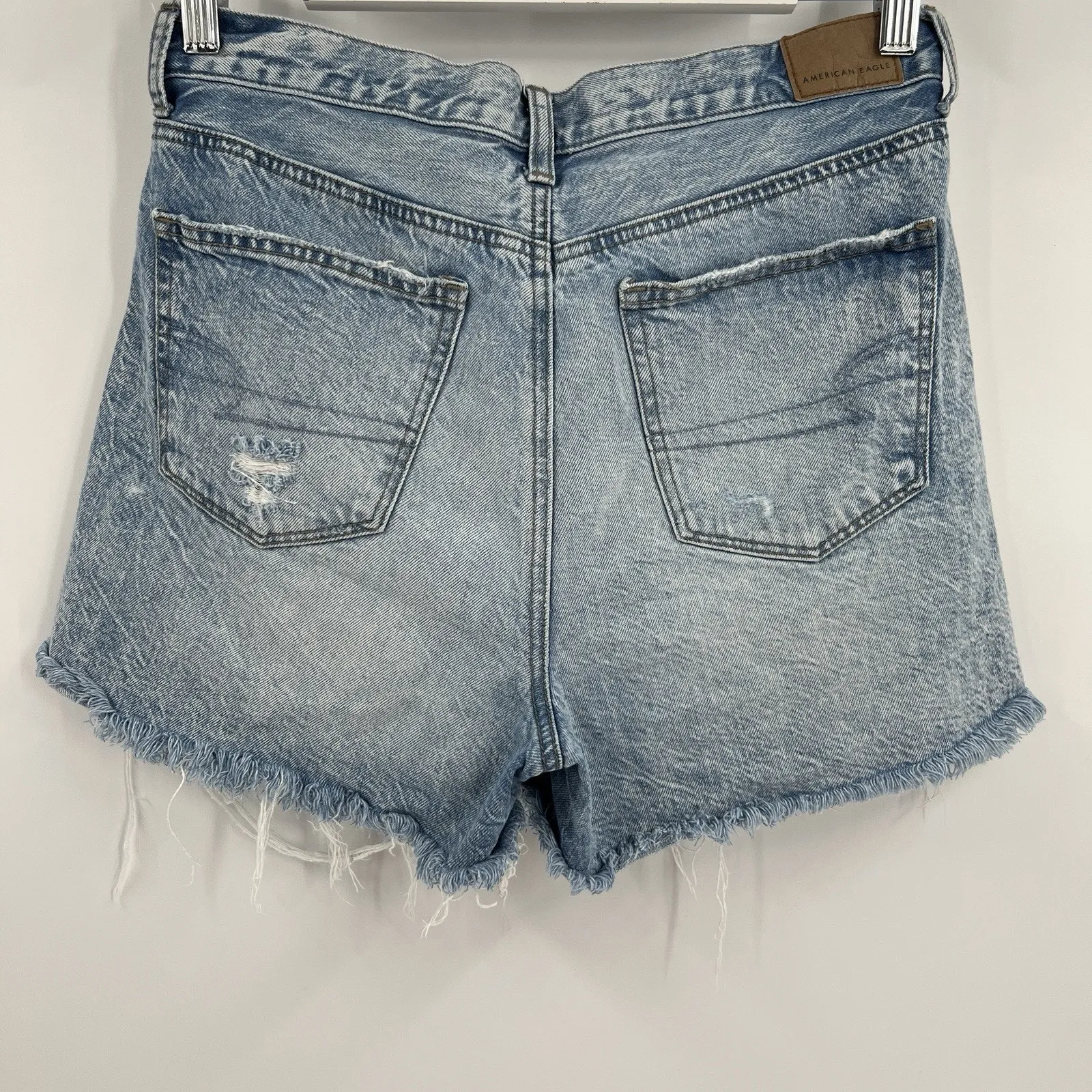American‎ Eagle Mom Jean Shorts Distressed Blue Denim High Rise Women’s Size 6 - Image 4