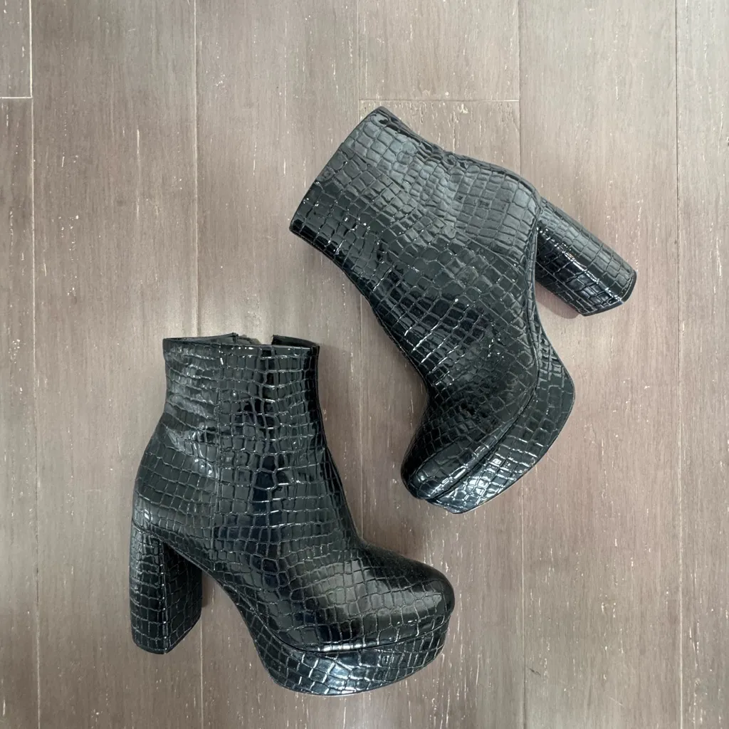 Mix No. 6 Black Textured Ankle Booties - Image 3