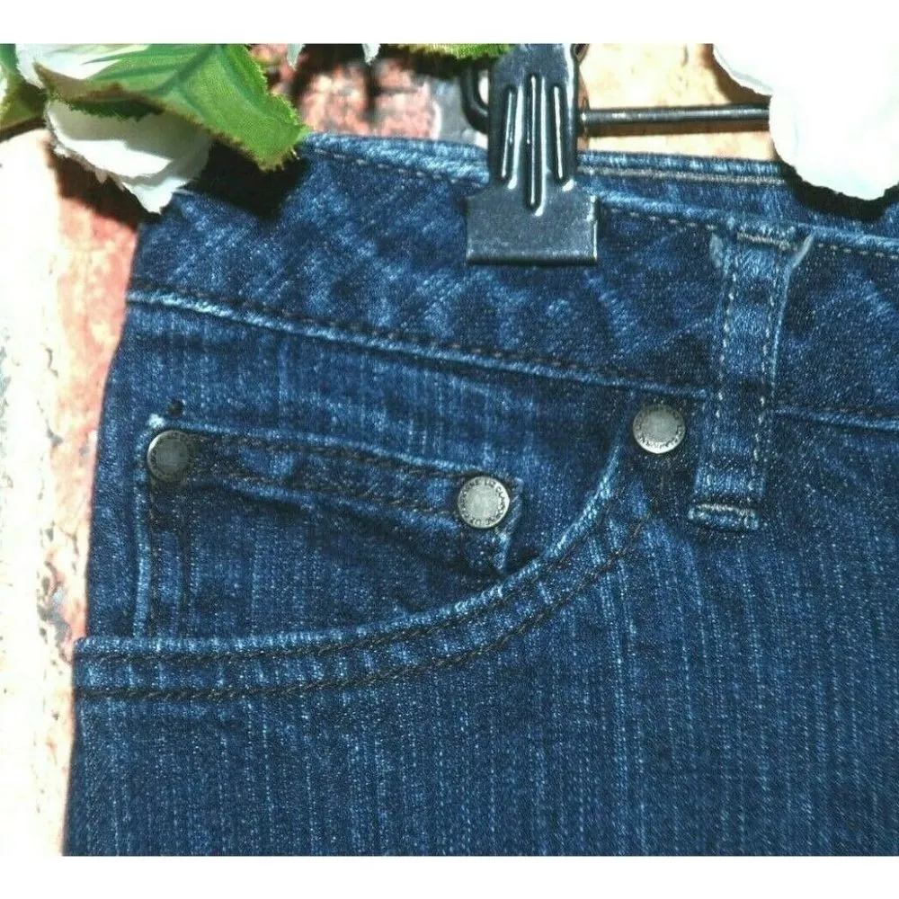 Liz Claiborne Ladies Blue Jeans Cropped Capri Size 10 Stretch 5 Pockets Mid Rise - Image 3