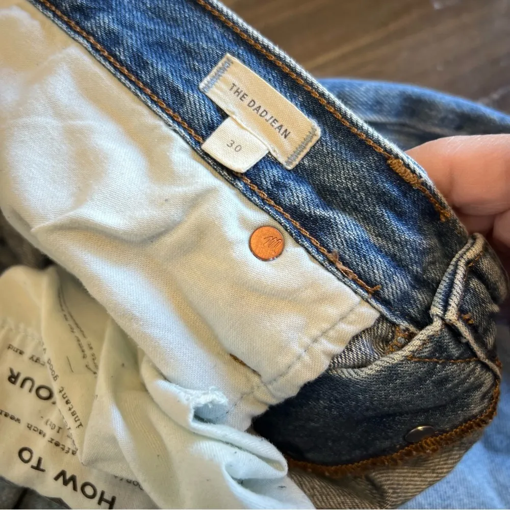 Madewell Dad Jeans Blue Denim Baggy Straight Wide High Rise Distressed Hem 30 - Image 4