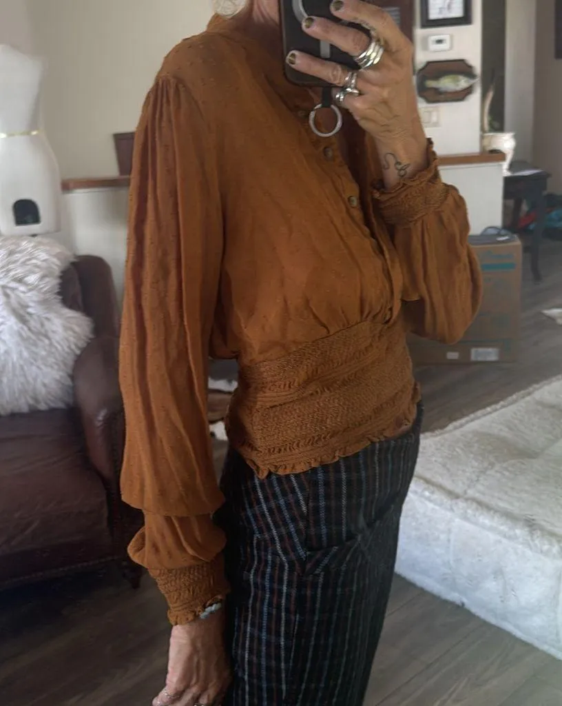 Free people rust colored size smocked waist and wrists buttons top medium - Image 3