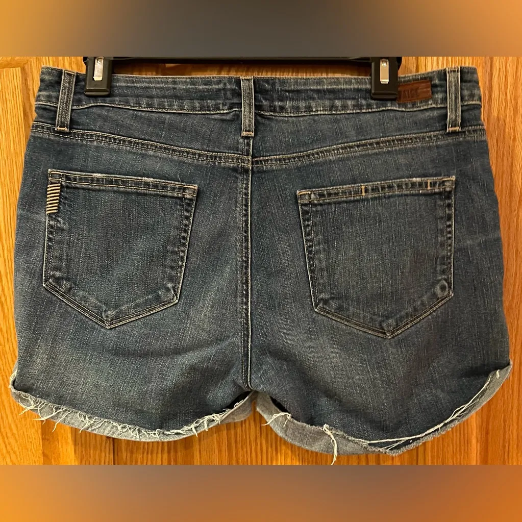 Paige Jimmy Jimmy Short Distressed Raw Cuffed Hem Blue Denim Shorts Size‎ 28 - Image 8