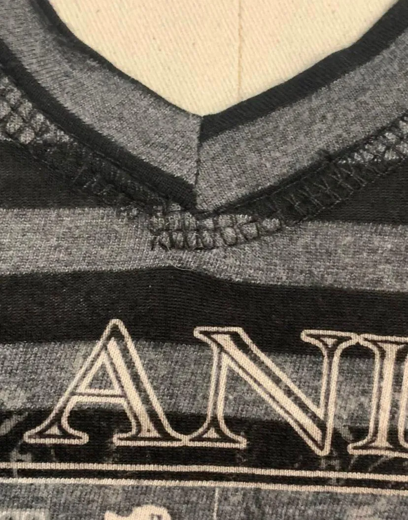 Buckle Bling Skull Tee - Image 4