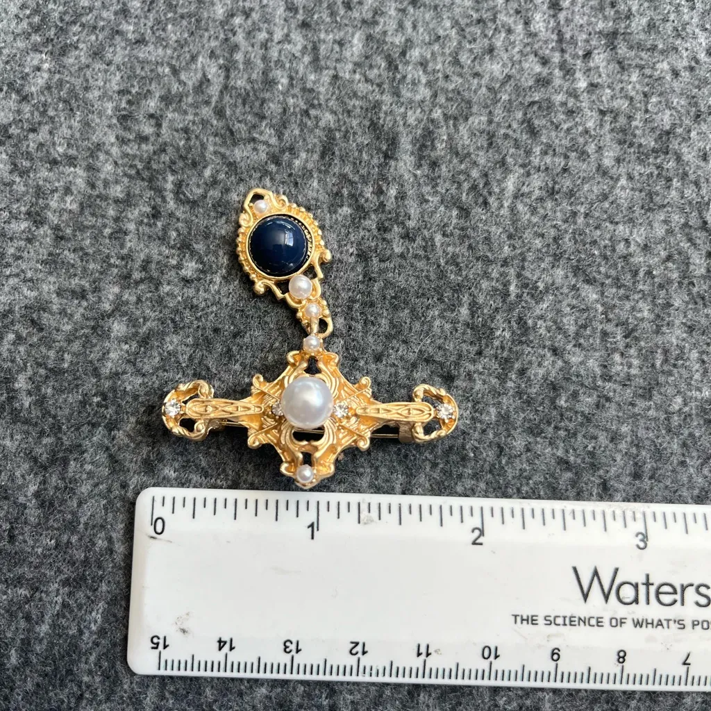 Baroque retro Golden Plated cross‎ Rhinestones Imitation Pearls Pin brooch new Gold - Image 4