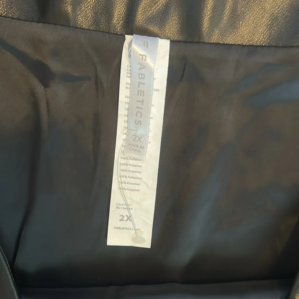 Fabletics Black Faux Leather Skirt Size 2X - Image 3
