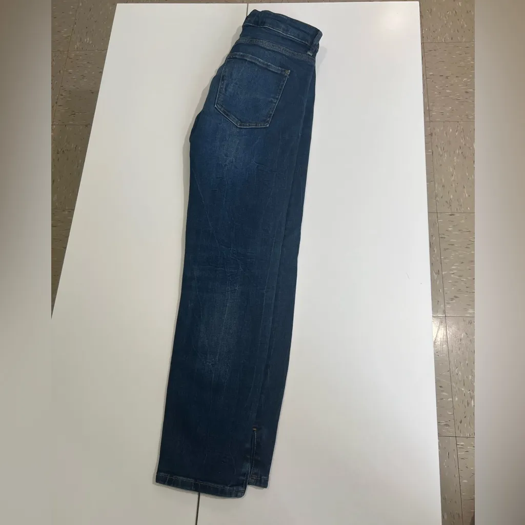 Forever 21 Blue Skinny Jeans with Distressed Details - Image 4