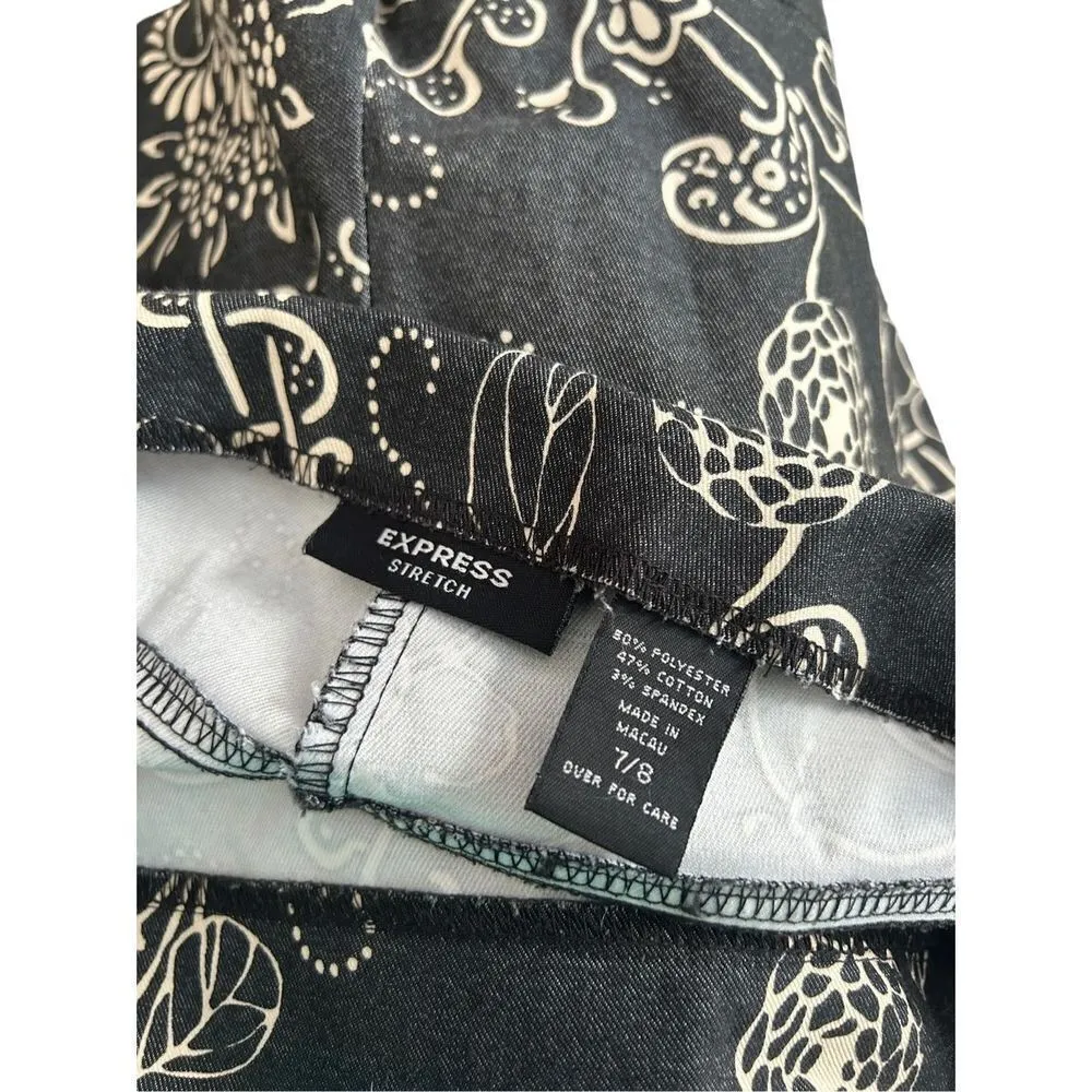 Express Stretch size 7/8 casual/dressy chino style shorts 2.5 inseam - Image 6