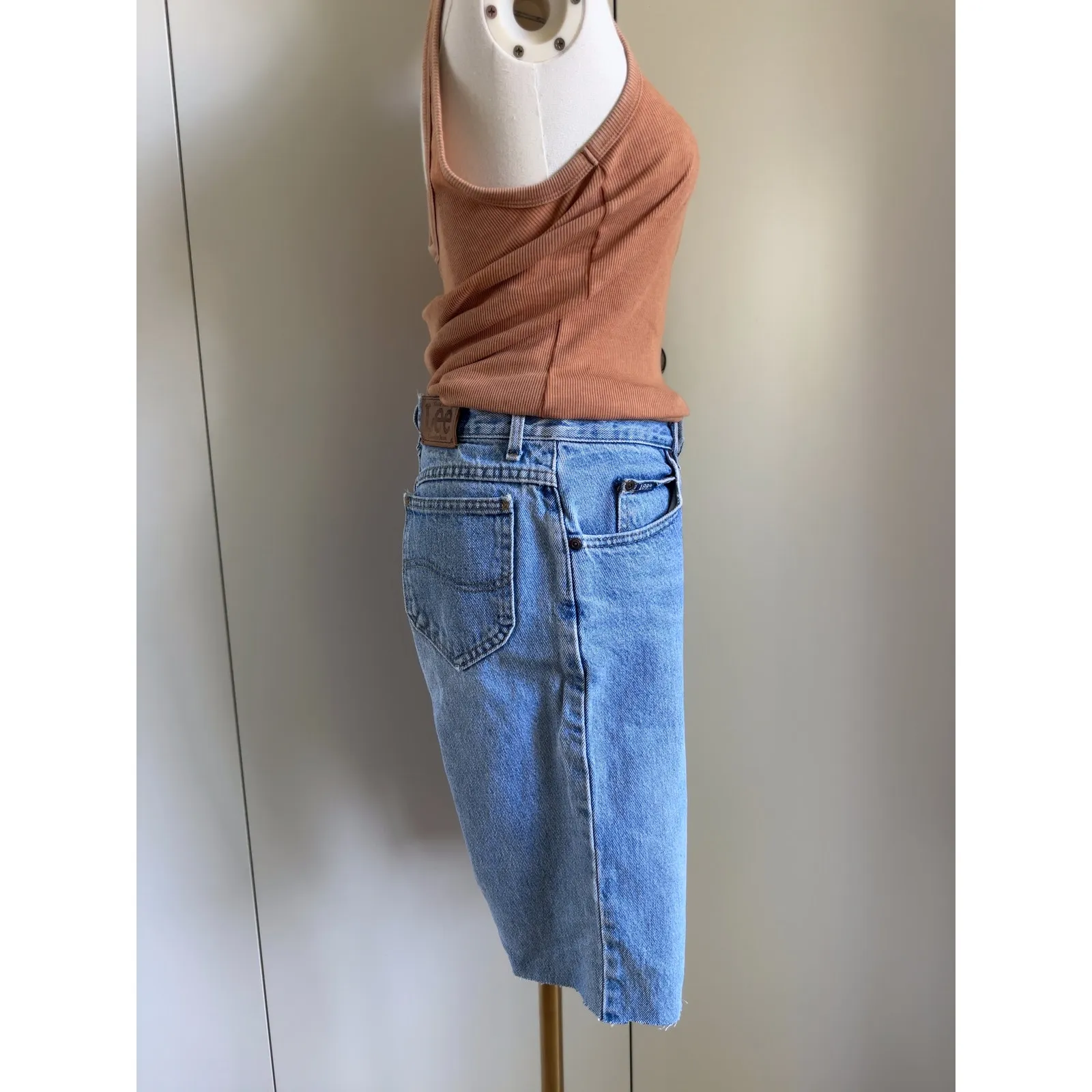 Vintage Lee Cutoff jean Denim Shorts Size  28" Waist  Light Wash USA made - Image 7